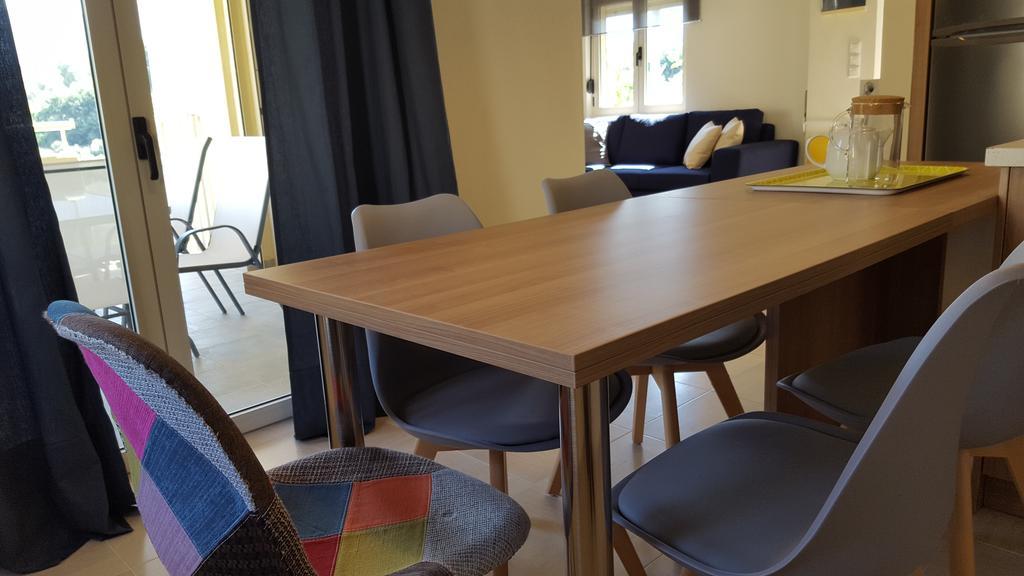 Home Skouloudi Dhramia Номер фото